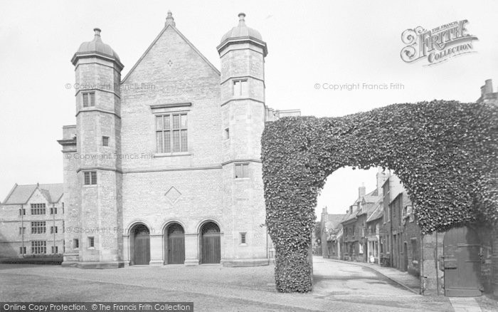 Photo of Uppingham, School 1927