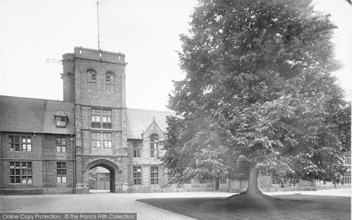 Photo of Uppingham, School 1932