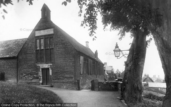 Photo of Uppingham, School, Old School Hall 1932