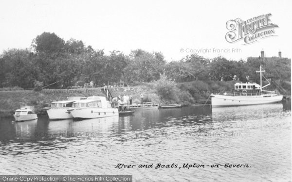 Photo of Upton Upon Severn, The River And Boats c.1960