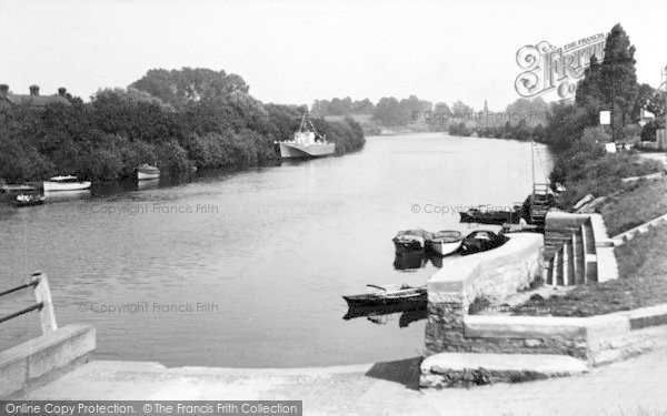 Photo of Upton Upon Severn, The River And Boats c.1960