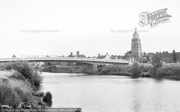 Photo of Upton Upon Severn, The River And Bridge c.1955
