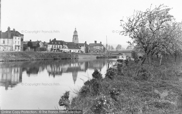 Photo of Upton Upon Severn, View From The River c.1955