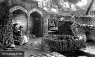 The Wishing Well 1923, Upwey