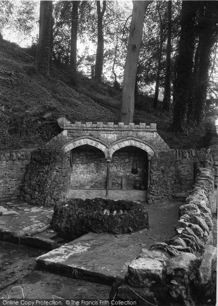 Photo of Upwey, The Wishing Well c.1935
