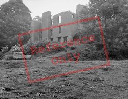 1953, Urishay Castle