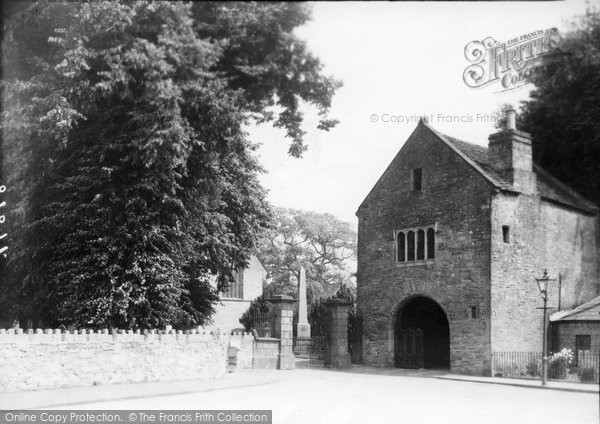 Photo of Usk, The Priory Gateway 1937