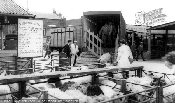Photo of Uttoxeter, Cattle Market c.1965
