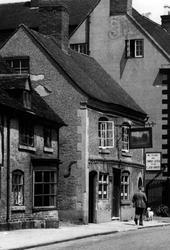 The Coach And Horses c.1955, Uttoxeter