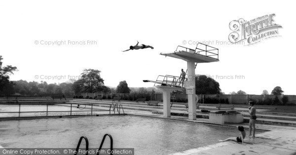 Photo of Uttoxeter, The Lido c.1965