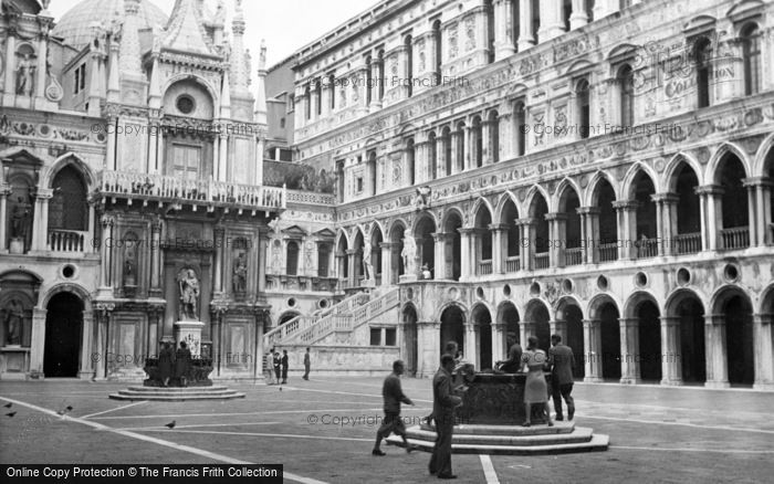 Photo of Venice, Doge's Palace 1938