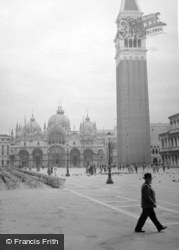 Piazza San Marco 1938, Venice