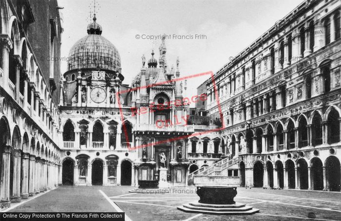Photo of Venice, The Doge's Palace c.1935