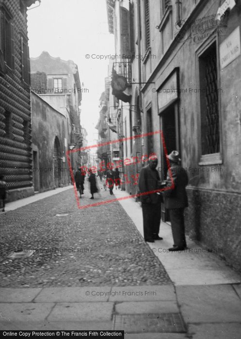 Photo of Verona, Cobbled Street c.1938