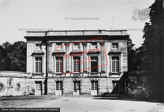 Photo of Versailles, Petit Trianon c.1920