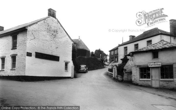 Photo of Veryan, The New Inn And Gift Shop c.1960