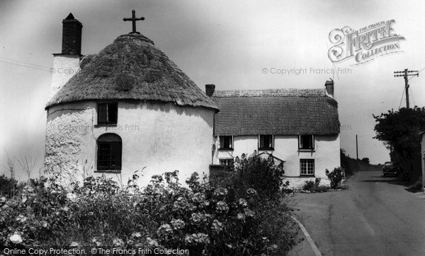 Photo of Veryan, The Round House c.1955