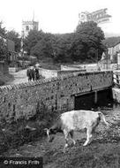 The Village 1903, Waddington