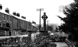 The Village And Cenotaph c.1955, Waddington