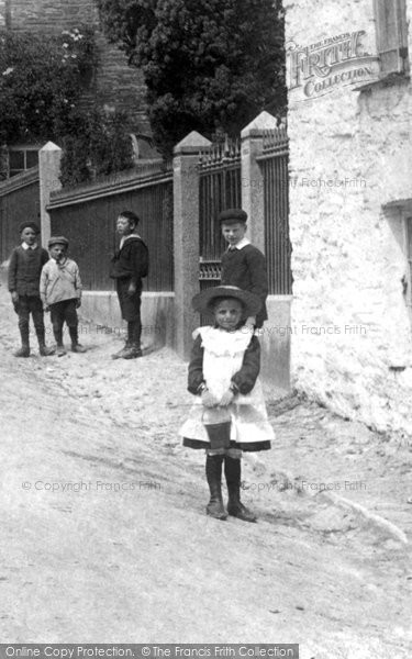 Photo of Wadebridge, Children In Molesworth Street 1906