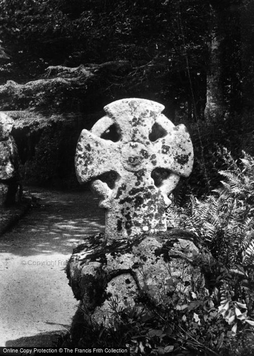 Photo of Wadebridge, Old Cross At Pencarrow House 1906