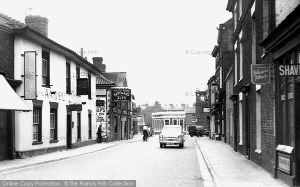 Photo of Wainfleet All Saints, Angel Hotel c.1955