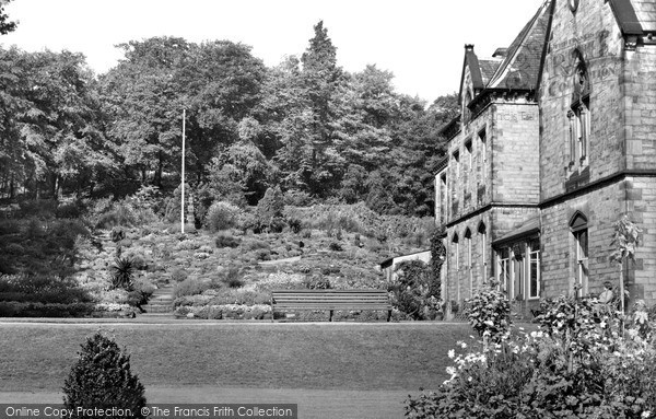 Photo of Wakefield, Holmfield House c.1960