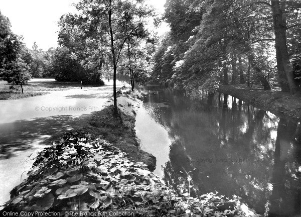 Photo of Wakefield, The Lake, Thornes Park c.1955