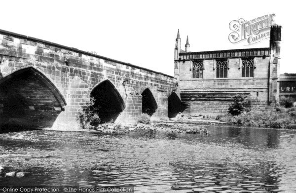 Photo of Wakefield, The Old Bridge And Chantry c.1955
