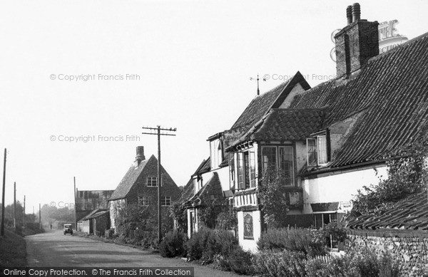 Photo of Walberswick, Westons And The Street c.1955