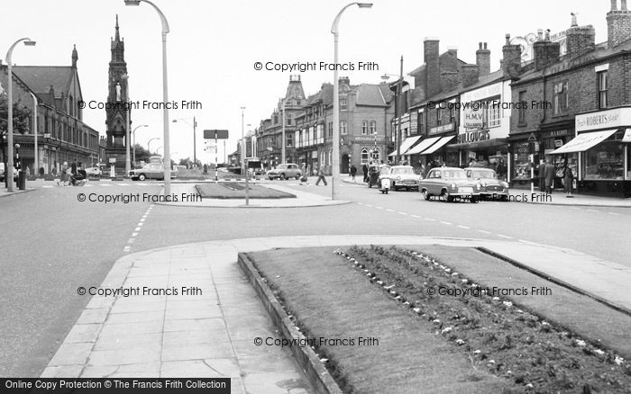 Photo of Walkden, Manchester Road c.1960