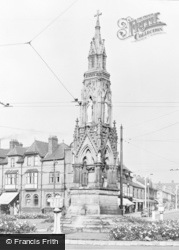 The Monument c.1955, Walkden