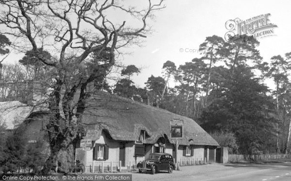 Photo of Walkford, Cat & Fiddle Inn c.1950