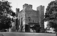 Haughton Castle c.1955, Wall
