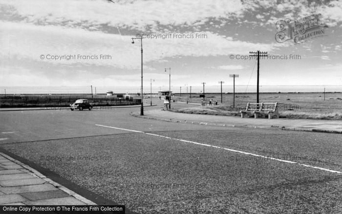 Photo of Wallasey, Harrison Drive And Promenade c.1960