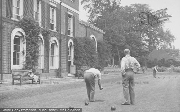 Photo of Wallingford, Bowling On The Lawn At Castle Priory c.1955