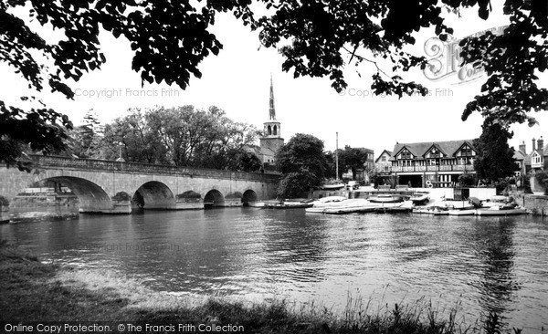 Photo of Wallingford, The Bridge c.1965