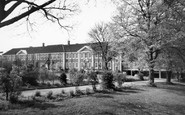 Wallington, County Grammar School for Girls c1960