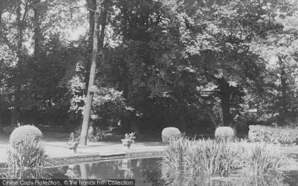 Photo of Wallington, Elm Grove Gardens c.1955