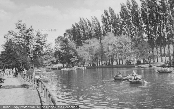 Photo of Wallington, The Grange Park c.1960