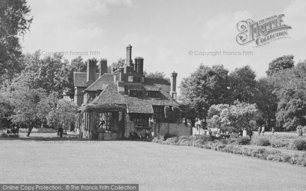 Photo of Wallington, The Grange Park c.1960