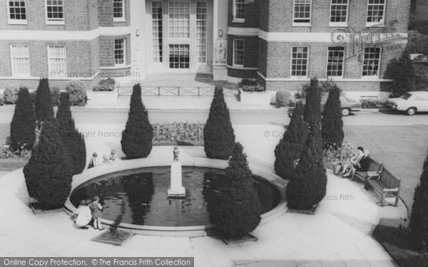 Photo of Wallington, Town Hall c.1965