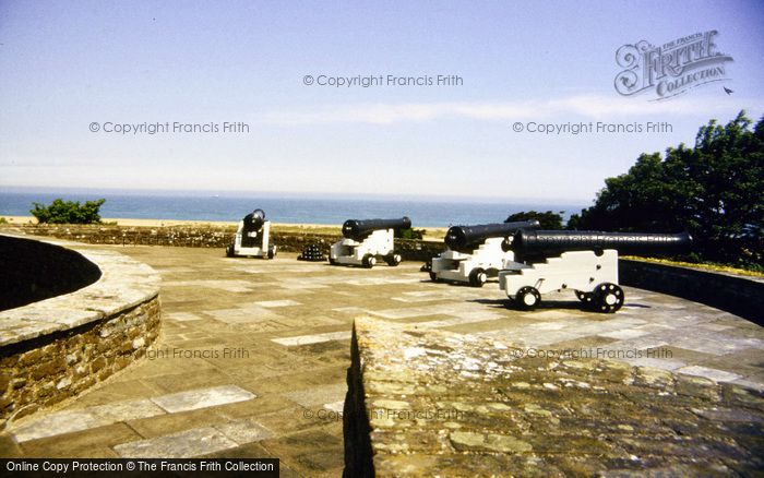 Photo of Walmer, Castle, Cannons 1995