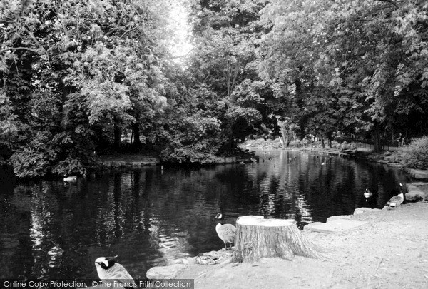 Photo of Walsall, the Arboretum 2005