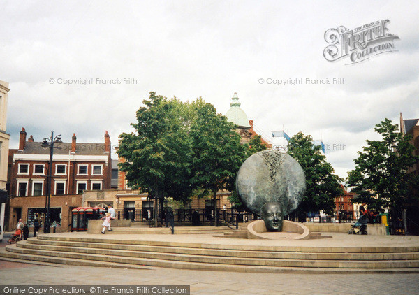 Photo of Walsall, The Bridge And The Town Centre Fountain 2005