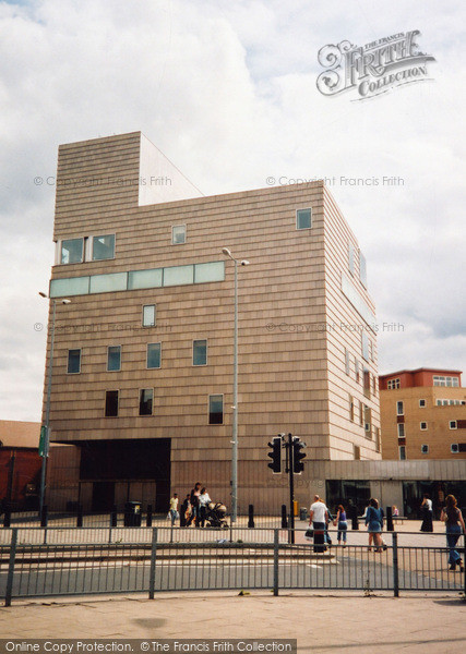 Photo of Walsall, The New Art Gallery 2005