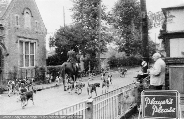 Photo of Walsham Le Willows, The Hunt Passing Along High Street 1959