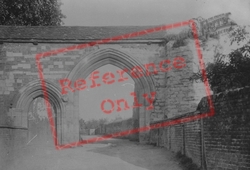 The Old Gateway 1906, Waltham Abbey