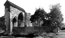 The Old Gateway c.1955, Waltham Abbey