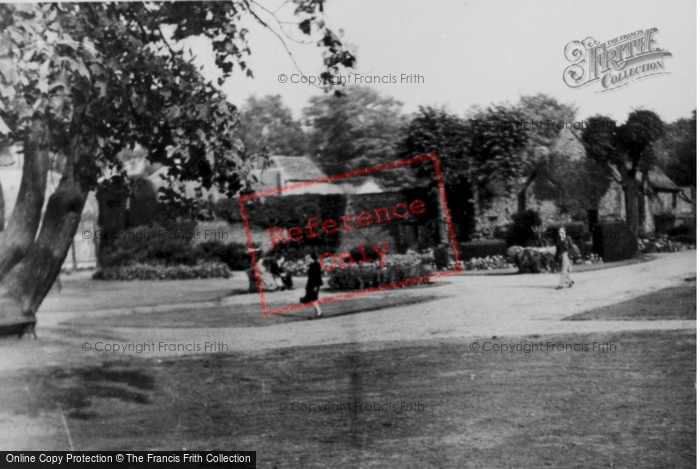 Photo of Waltham Cross, Cedar Park c.1950